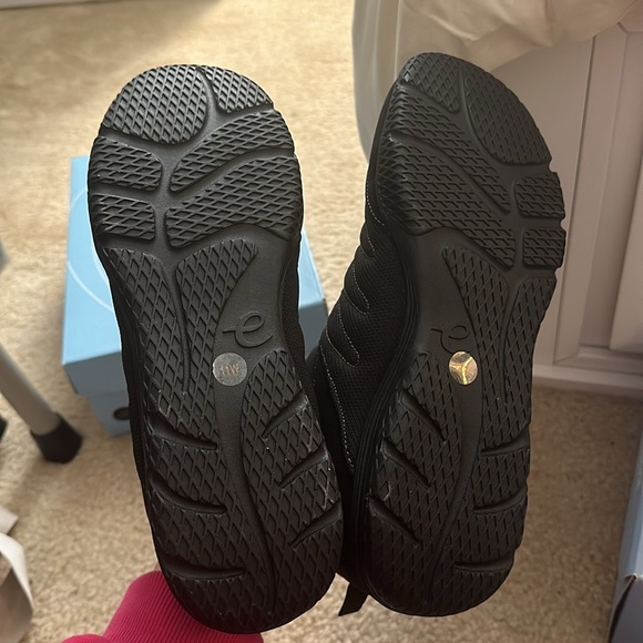 Easy~Spirit Bestrong 2 nwt sneaker in 11wide - Picture 10 of 10